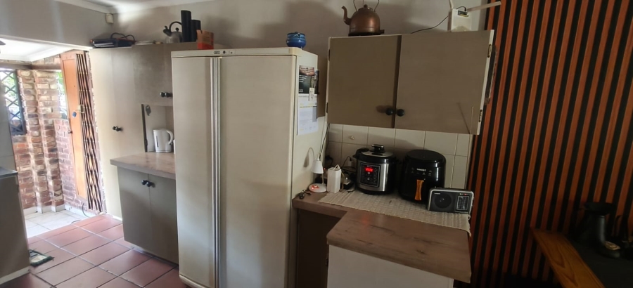 2 Bedroom Property for Sale in Geelhoutpark North West